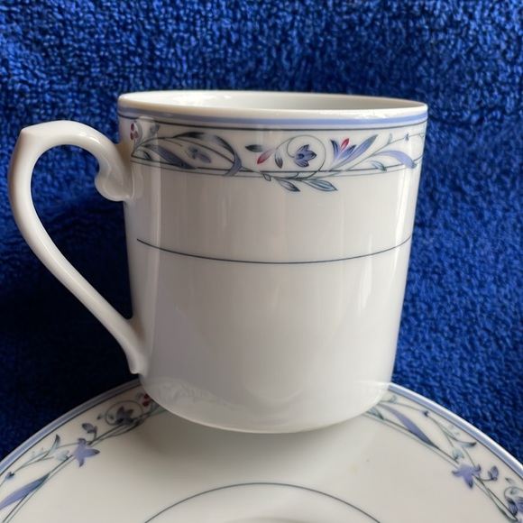 Christopher Stuart Y0217 Overture Fine China Cups and Saucers - Picture 15 of 15